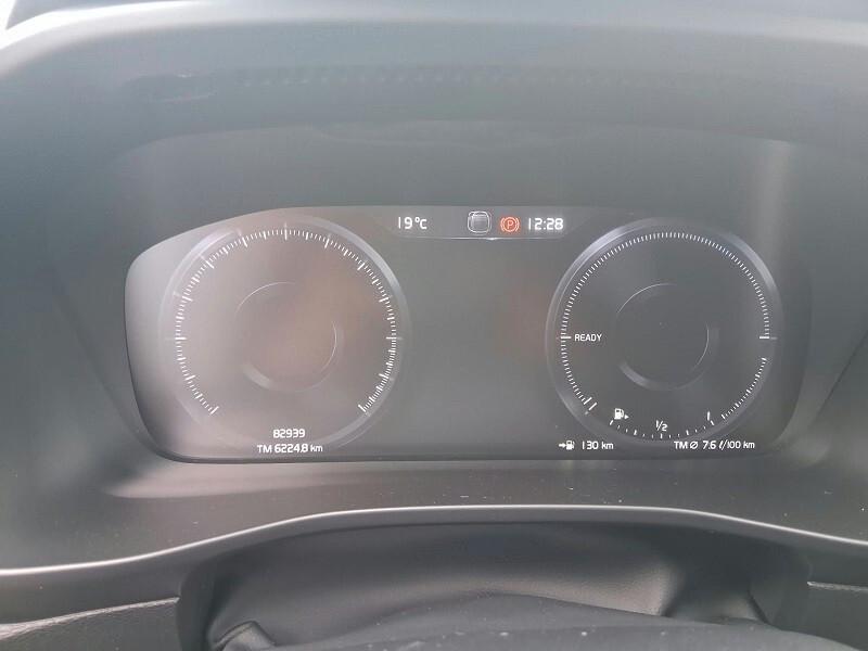 Volvo XC40 T4 Recharge Plug-in Hybrid 798)