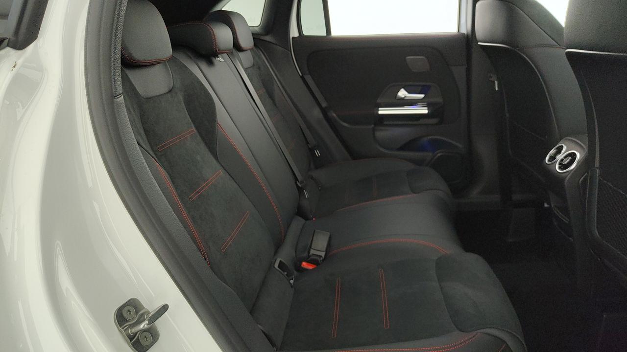 Mercedes-Benz GLA 200 d automatic