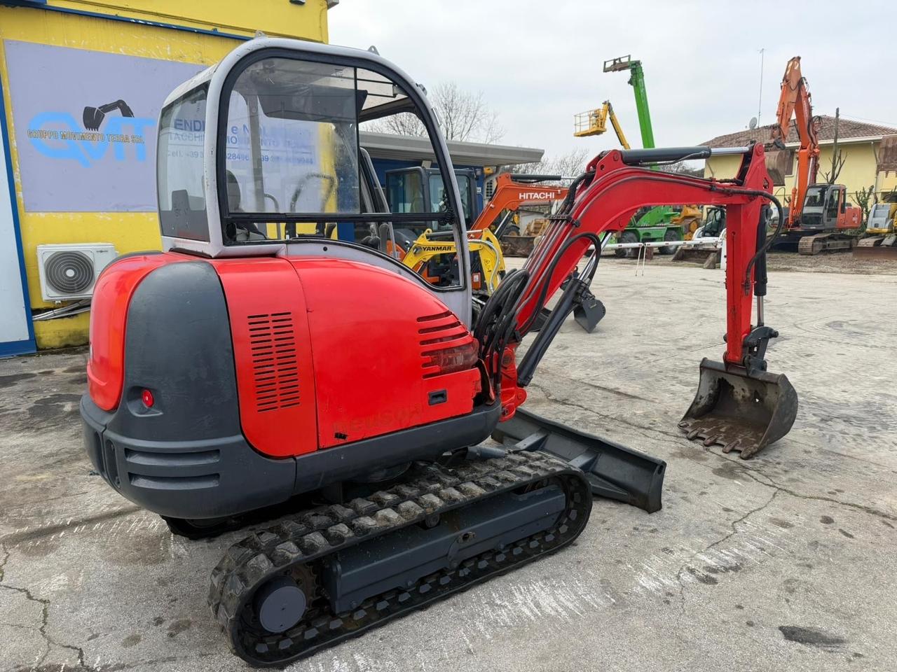 Mini escavatore NEUSON 3003 RD