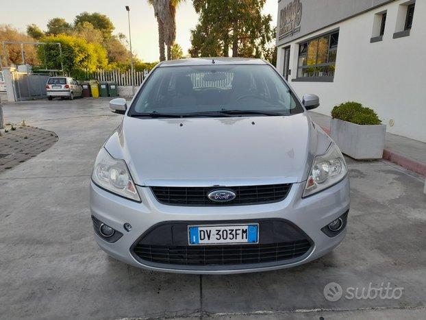 FORD Focus SW 1.6 TDCi 110 CV TITANIUM DPF