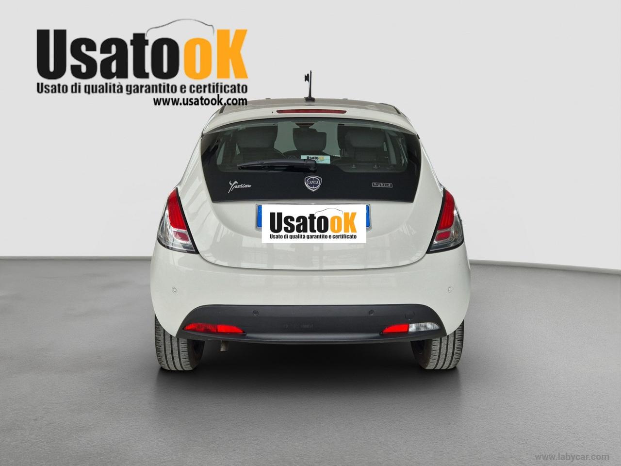 LANCIA Ypsilon 1.0 FireFly 5p. S&S Hybrid LANCIA YPSILON 1.0 HYBRID