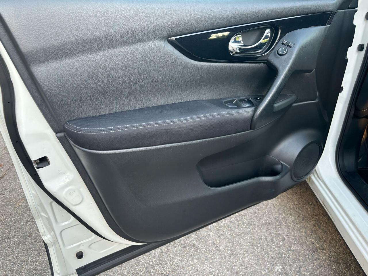 Nissan Qashqai 1.5 dCi Tekna OK Neopatentati