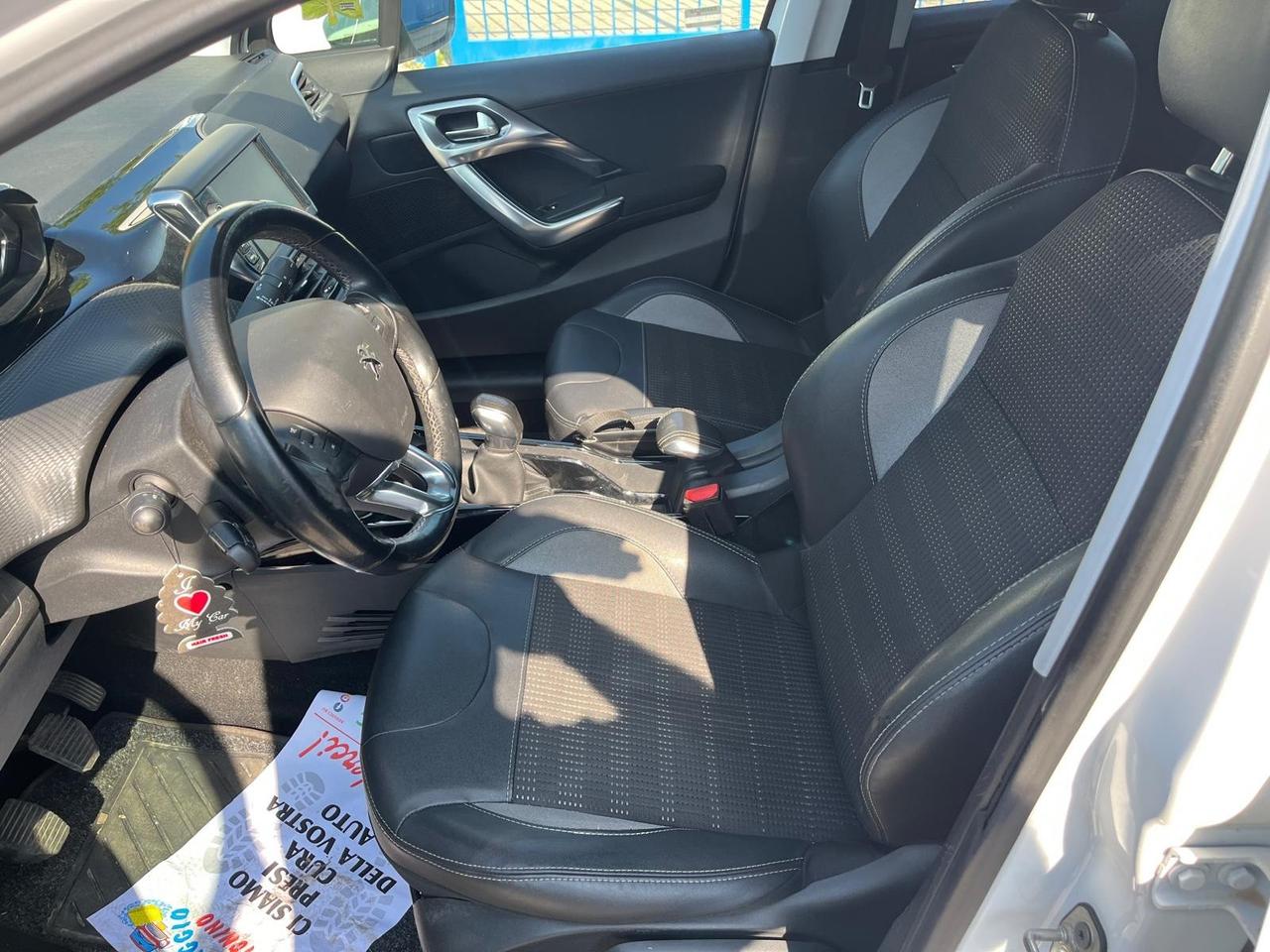 Peugeot 2008 -1.5 blue hdi allure-km 60000-10/2017
