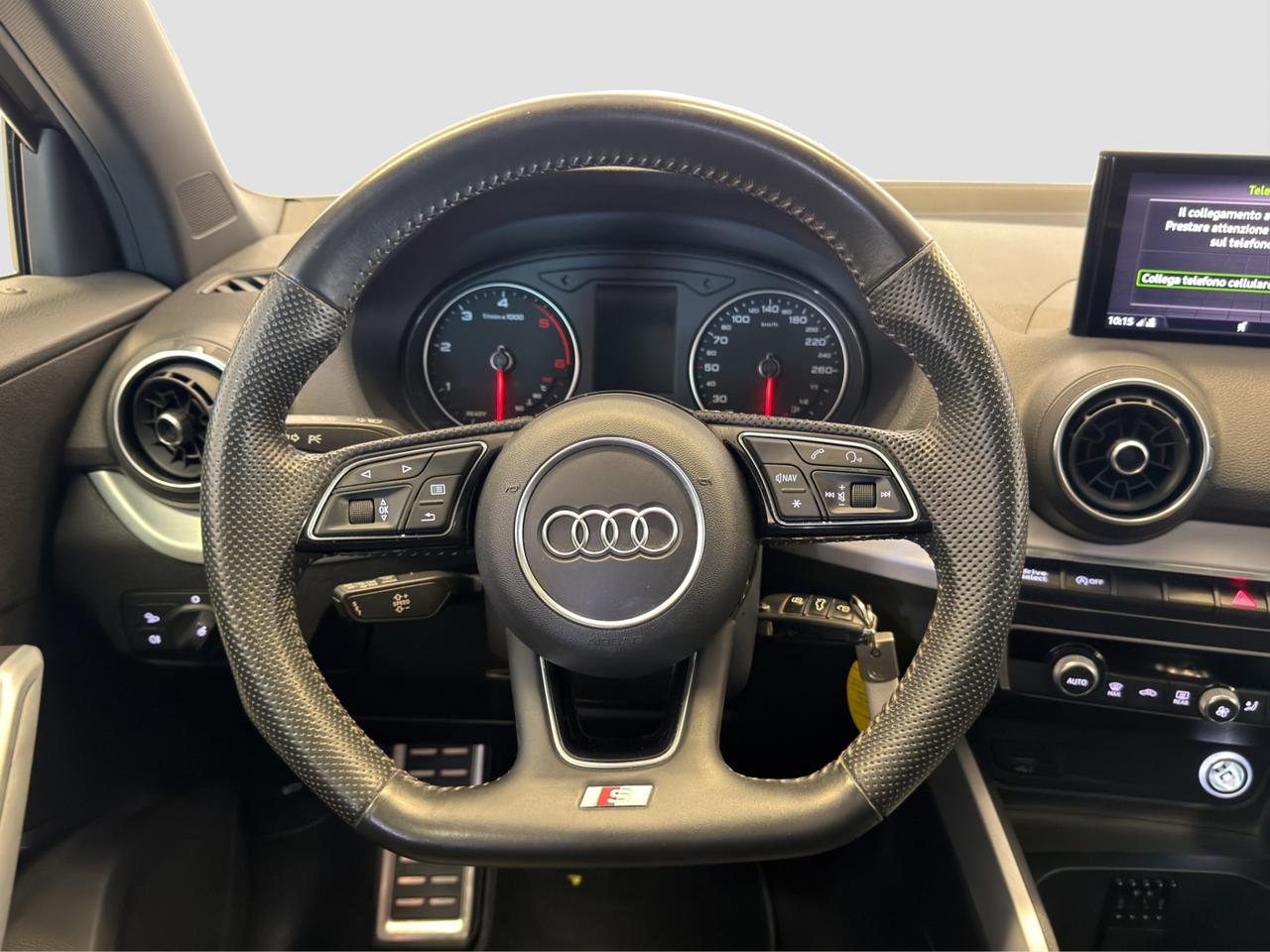 AUDI Q2 35 TDI S Line edition