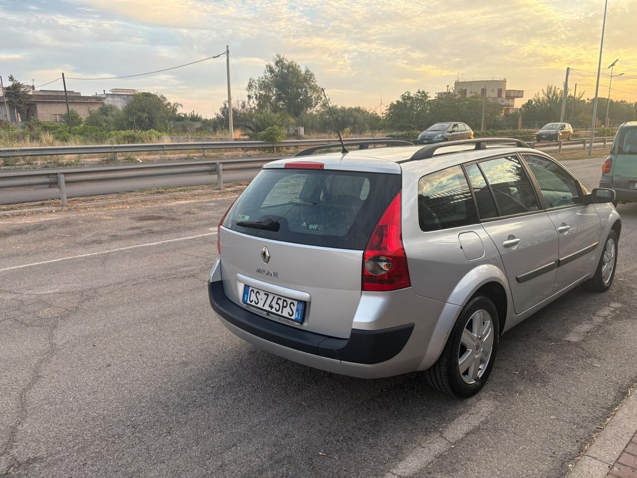 Renault Megane 1600 Sw Dynamique Unipro 2005