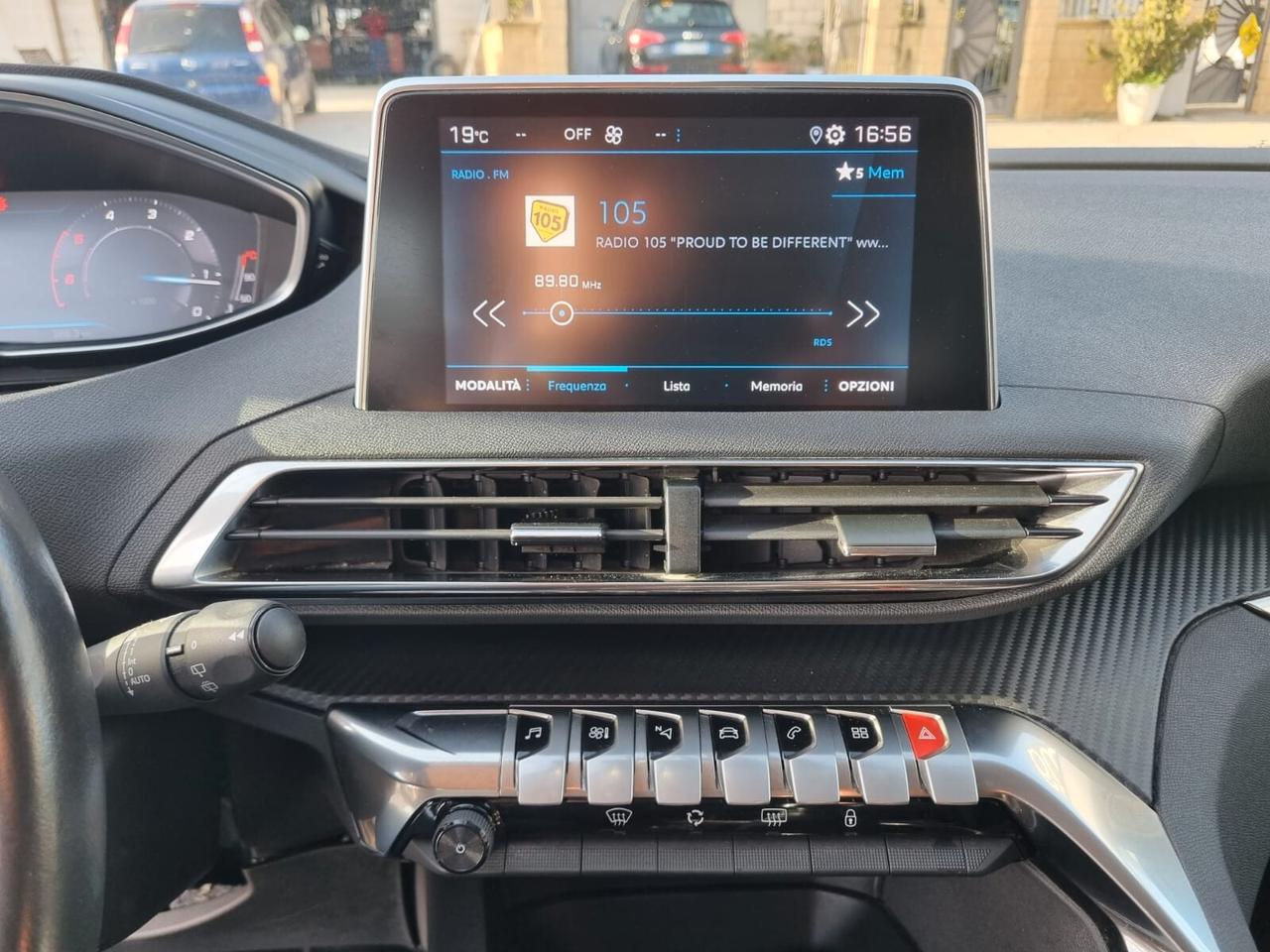Peugeot 3008 BlueHDi 130 S&S Business