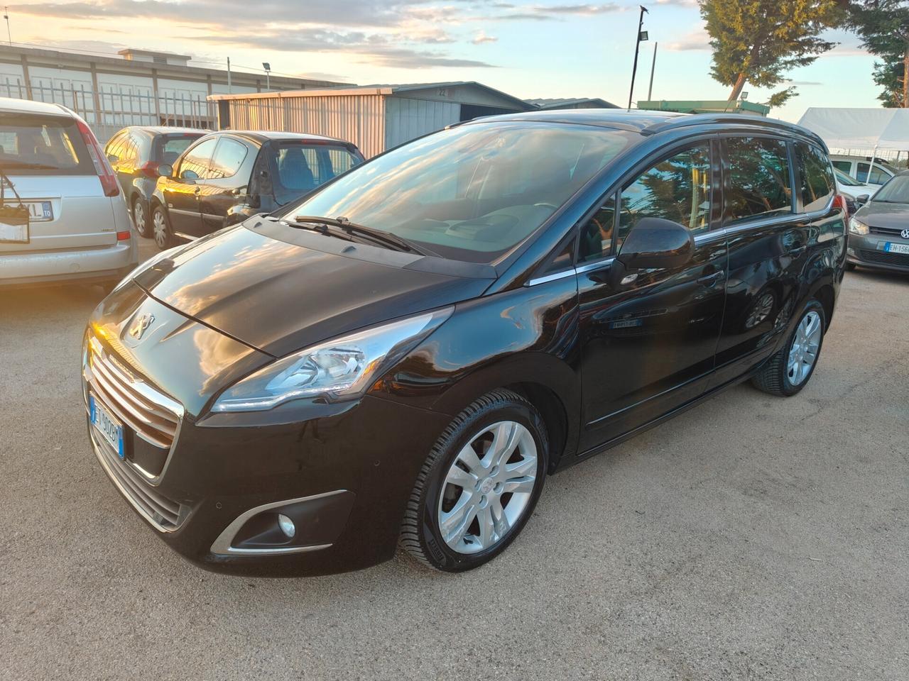 Peugeot 5008 1.6 e-HDi 115CV S&S ETG6 Allure