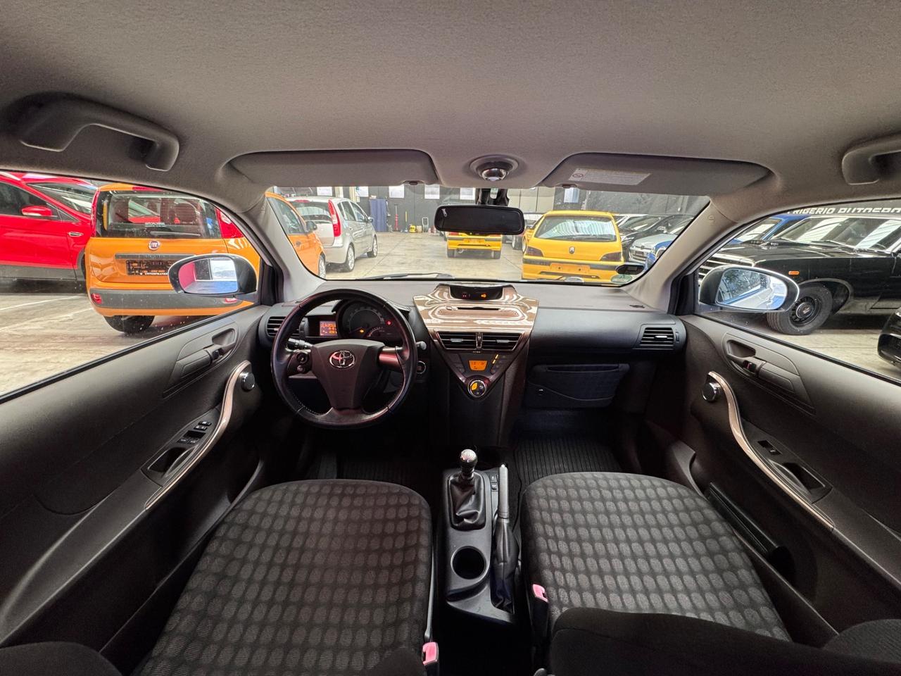 Toyota iQ 1.0 CVT High