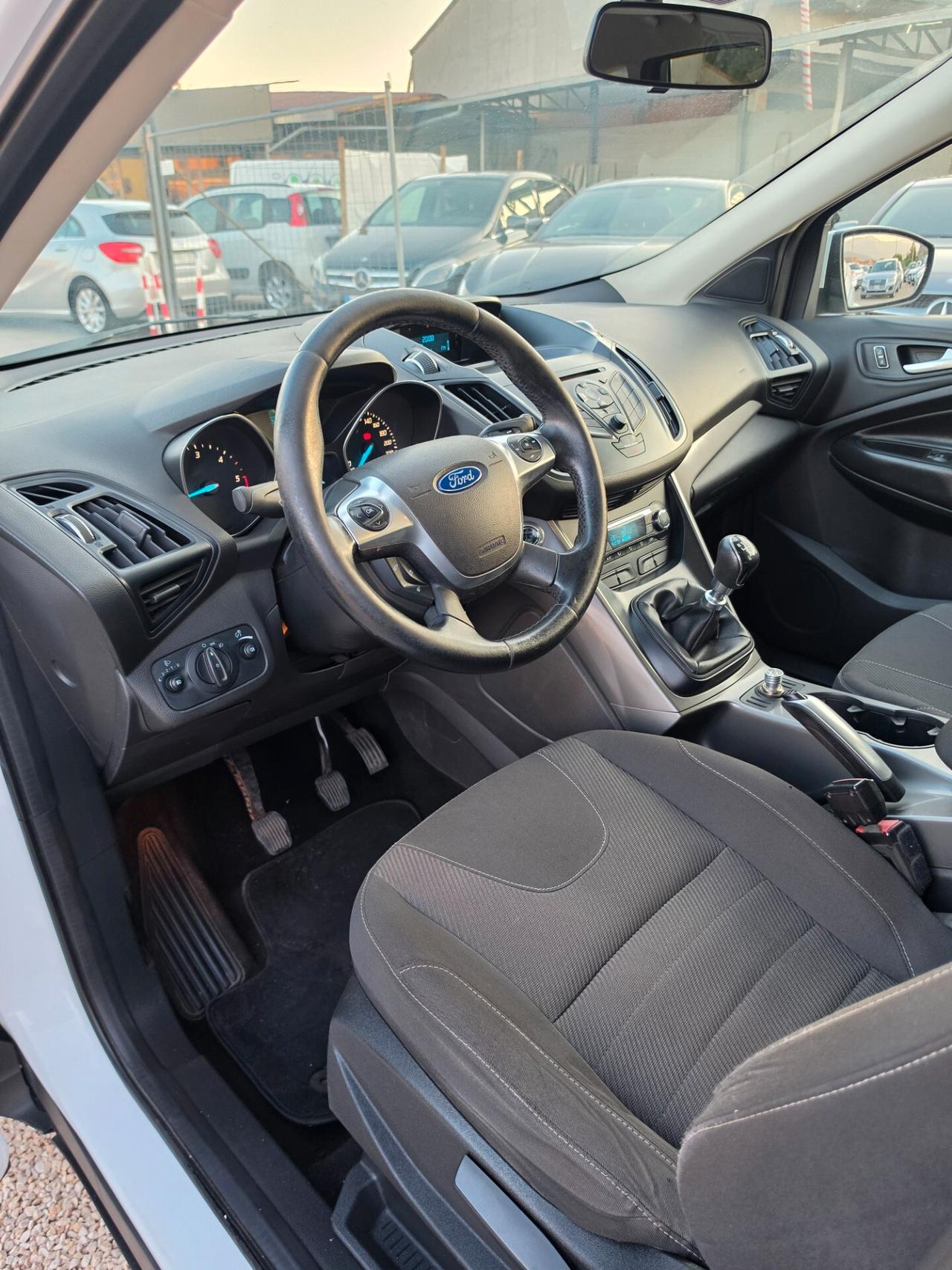 Ford Kuga 2.0 TDCI 150 CV S&S 2WD Titanium