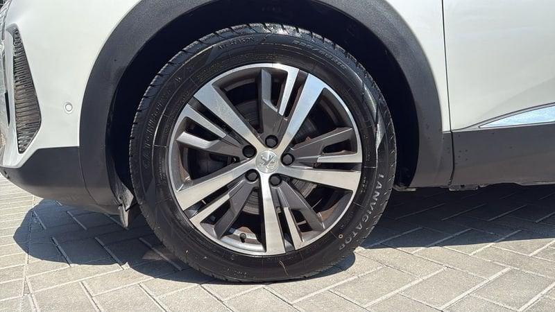 Peugeot 3008 Hybrid 225 e-EAT8 Allure Pack