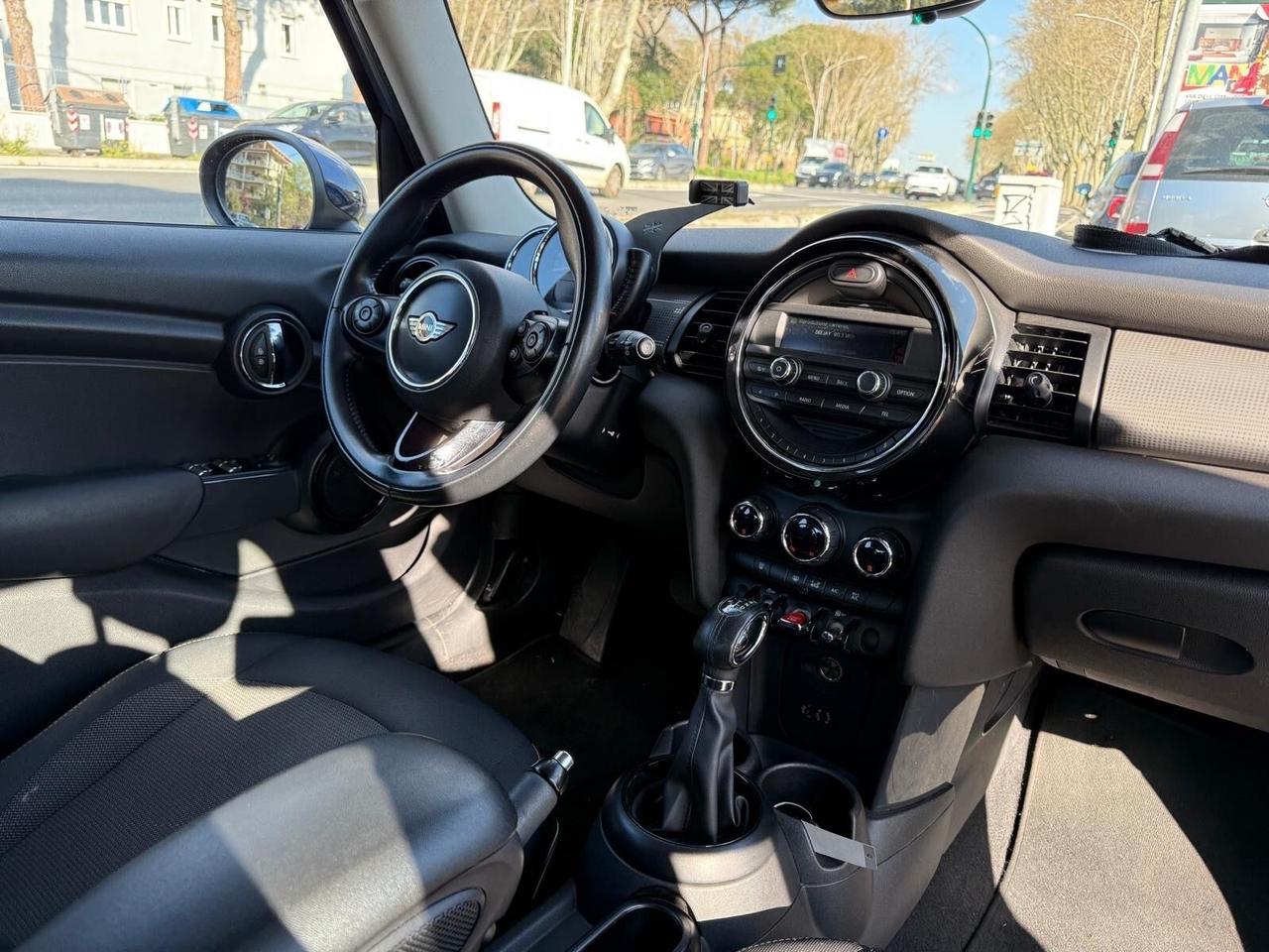 Mini 1.5 Cooper D Business XL Cambio Automatico