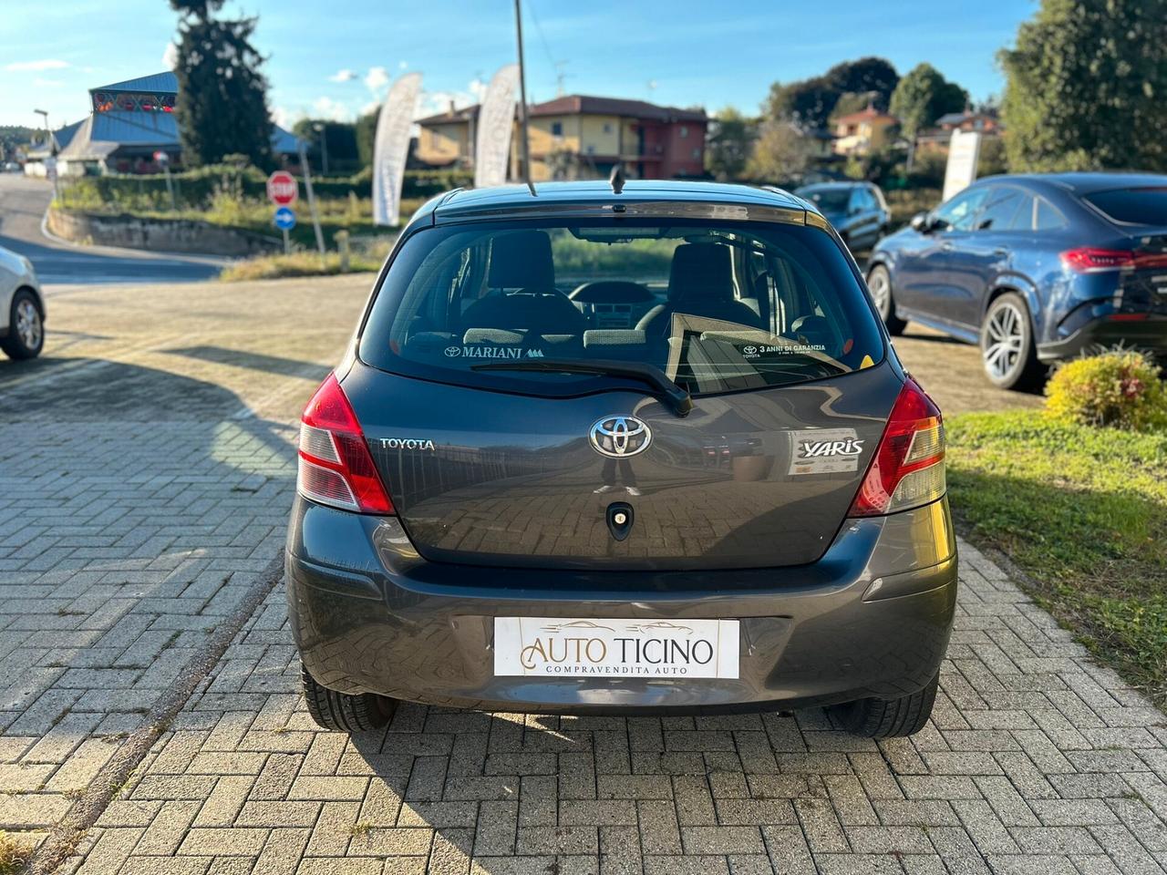 Toyota Yaris 1.0 5 porte Sol