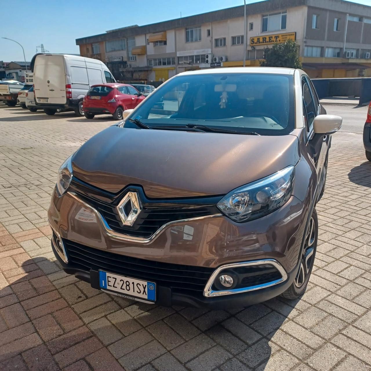 TENUTA IN MODO MANIACALE SEMPRE IN GARAGE CAPTUR 1.5