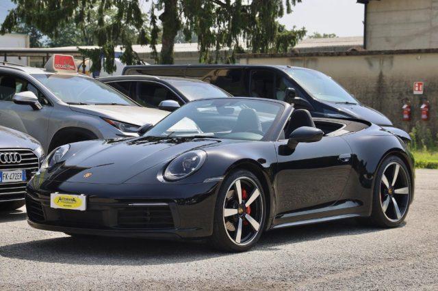 PORSCHE 911 992 Carrera 4 Cabriolet