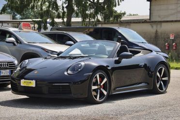 PORSCHE 911 992 Carrera 4 Cabriolet