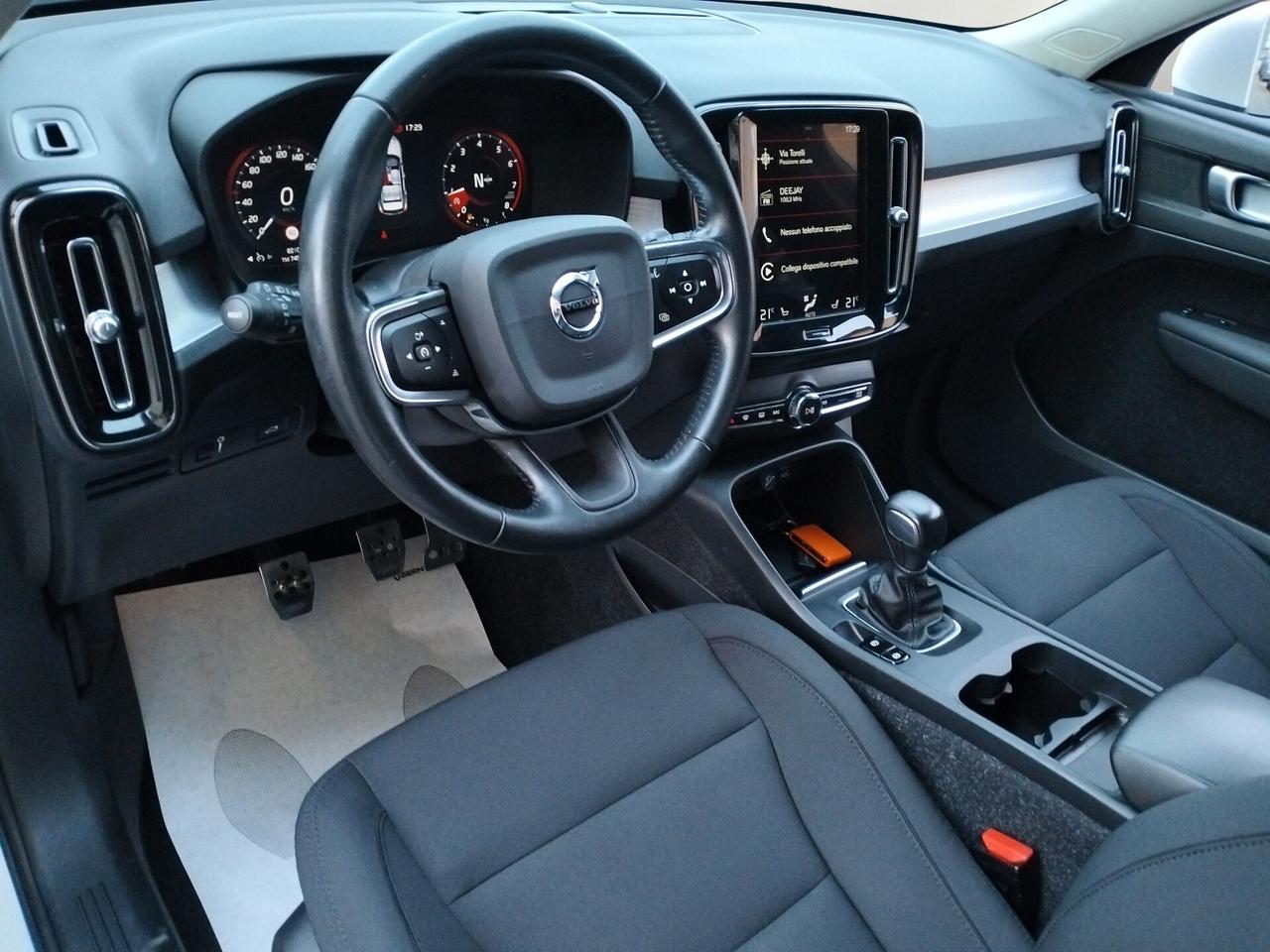 Volvo XC40 1.5 t2 Momentum Pro my21