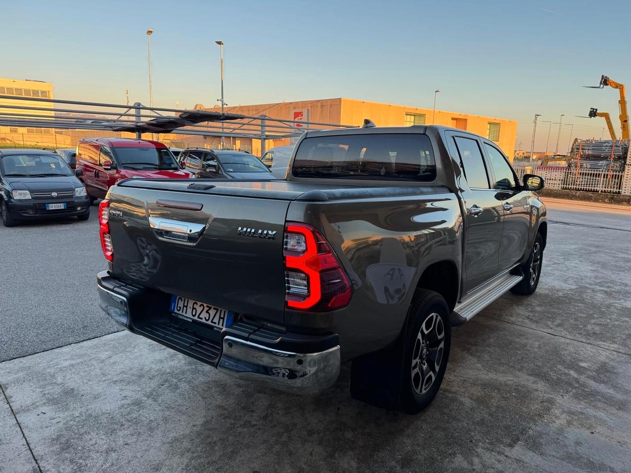 Toyota Hilux 2.4 D-4D 4WD 4 porte Double Cab Comfort