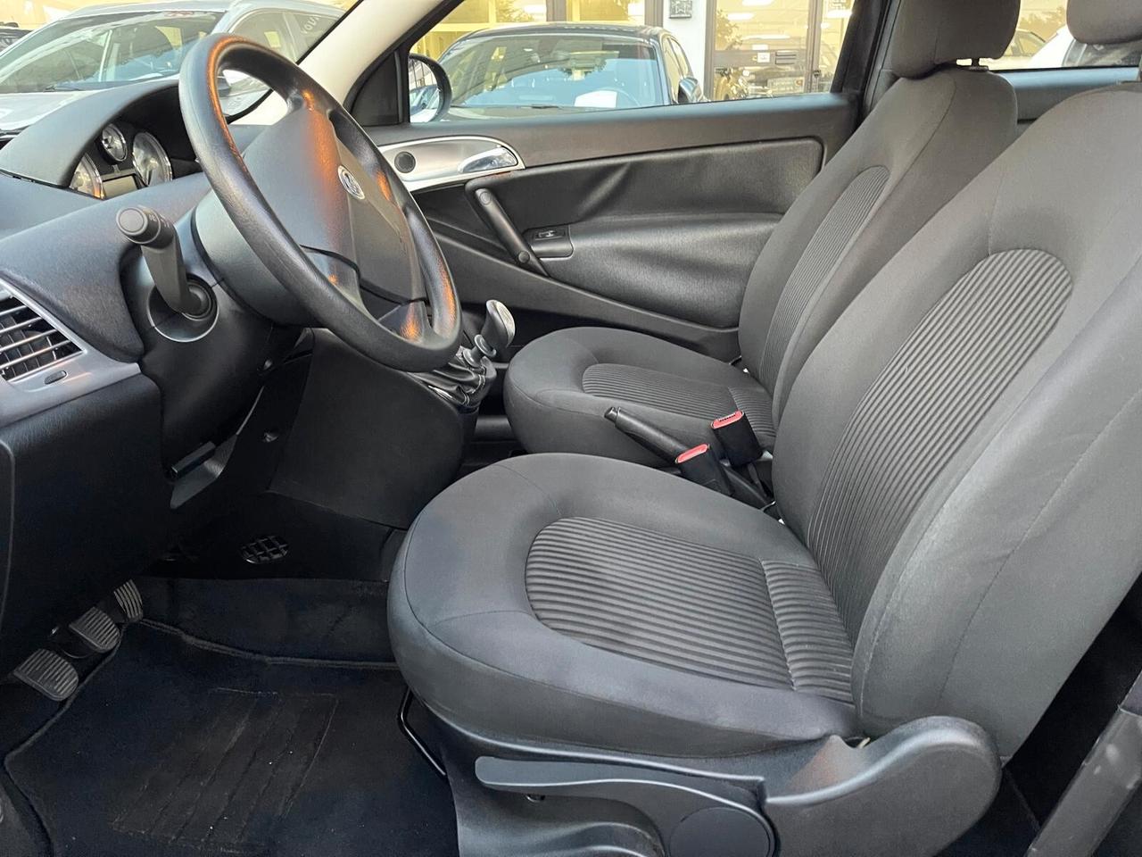 Lancia Ypsilon 1.2 69 CV Platino
