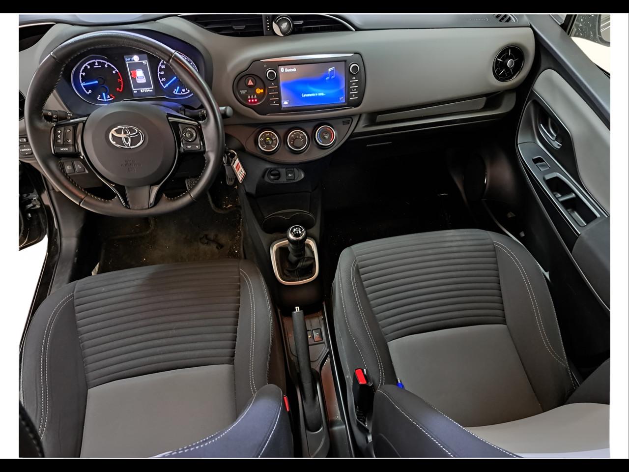 TOYOTA Yaris 5p 1.0 Active