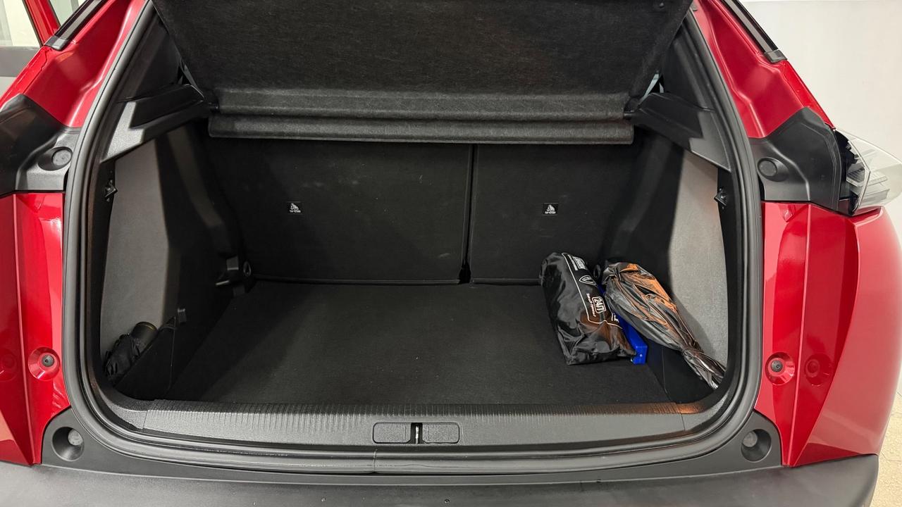 Peugeot 2008 1.2 benz 101cv ALLURE