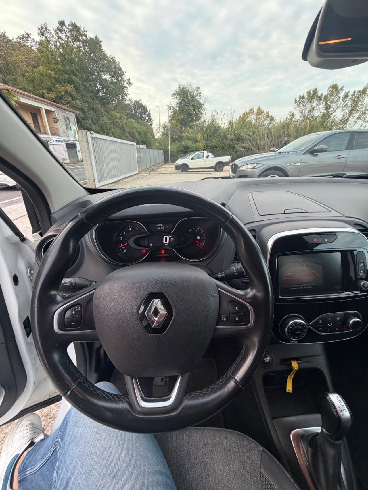 Renault Captur dCi 8V 90 CV EDC Initiale Paris