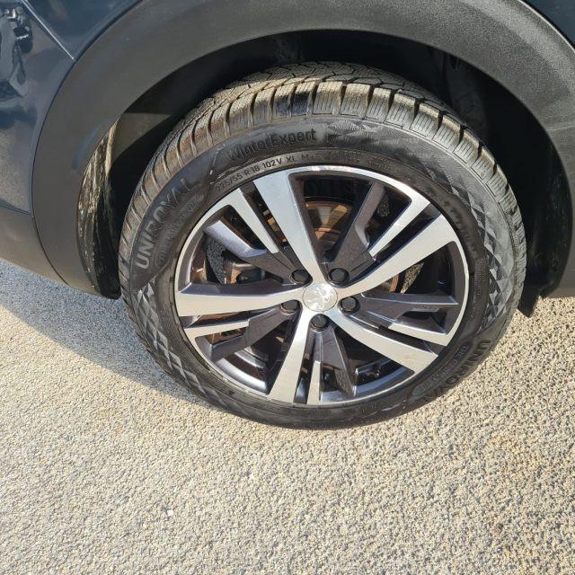 PEUGEOT 3008 BlueHDi 130 S&S EAT8 Allure