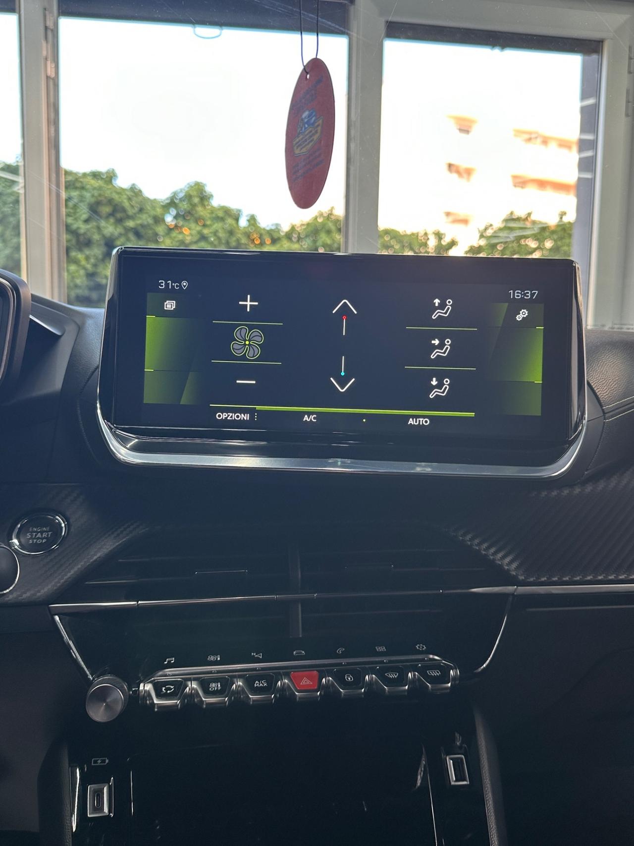 Peugeot 2008 BlueHDi 130 S&S EAT8 GT Pack