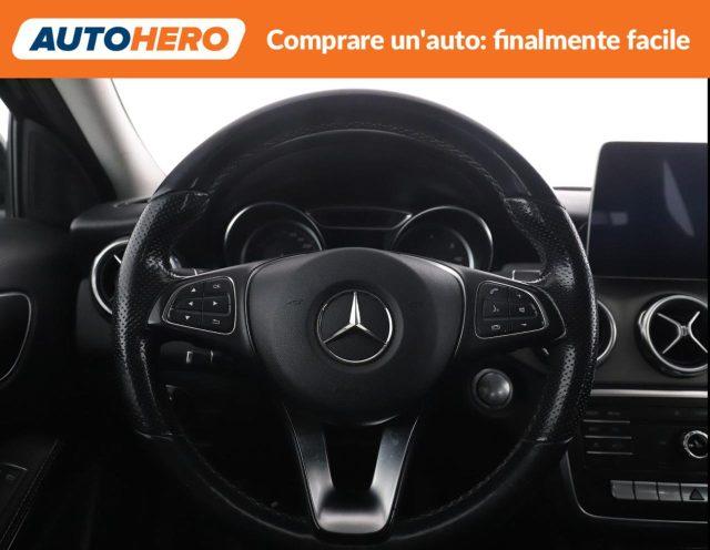 MERCEDES-BENZ GLA 200 d Automatic Sport