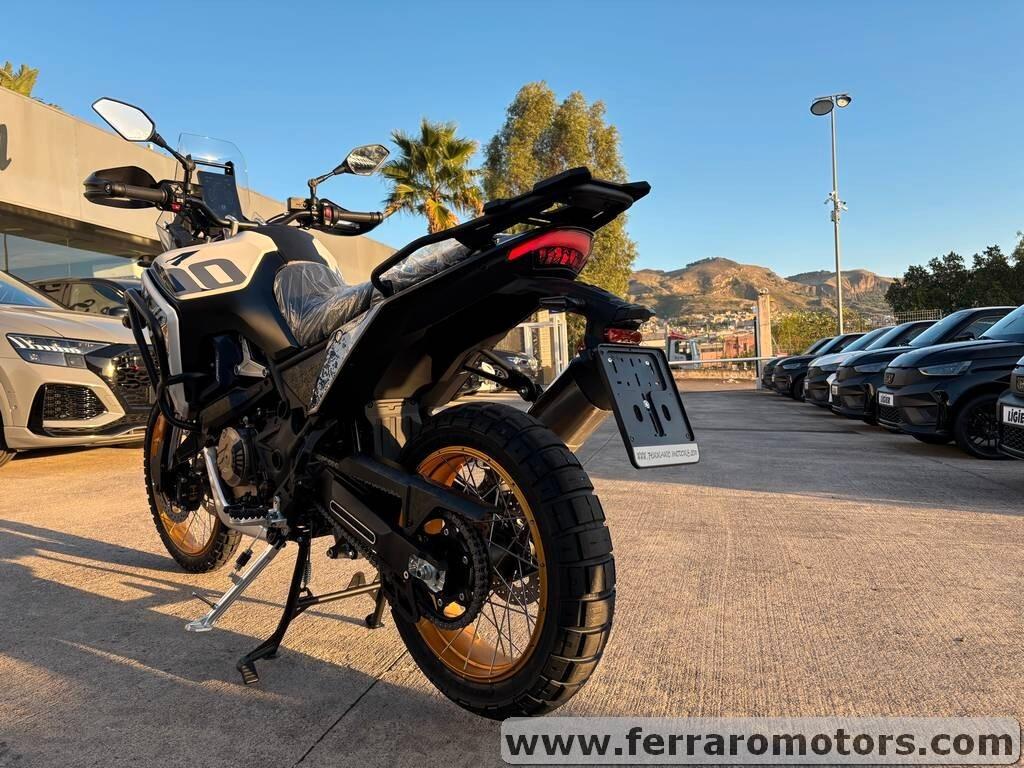 Voge Valico 800 RALLY IN ANTEPRIMA BIANCO