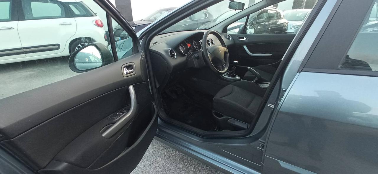 Peugeot 308 1.6 HDi 93CV