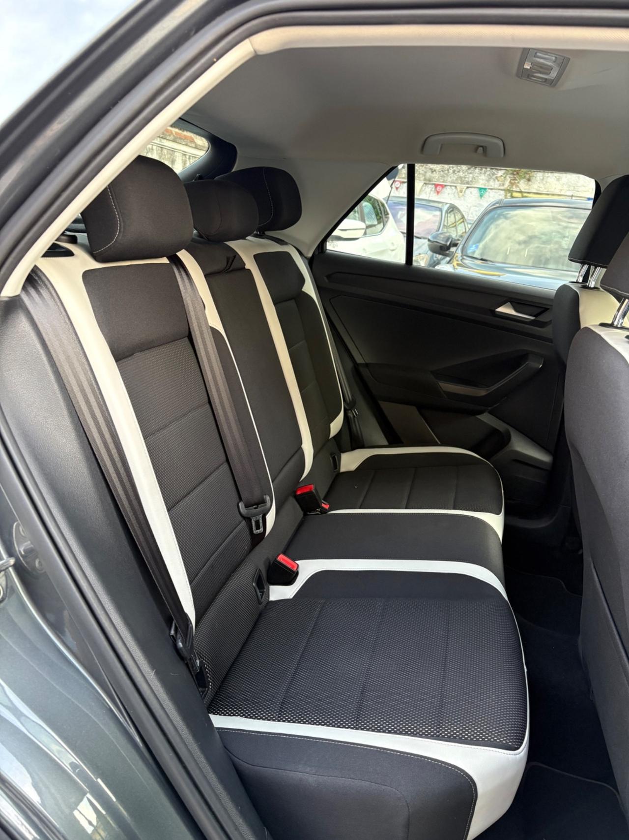 Volkswagen T-Roc 1.6 TDI virtual xenon perfetta