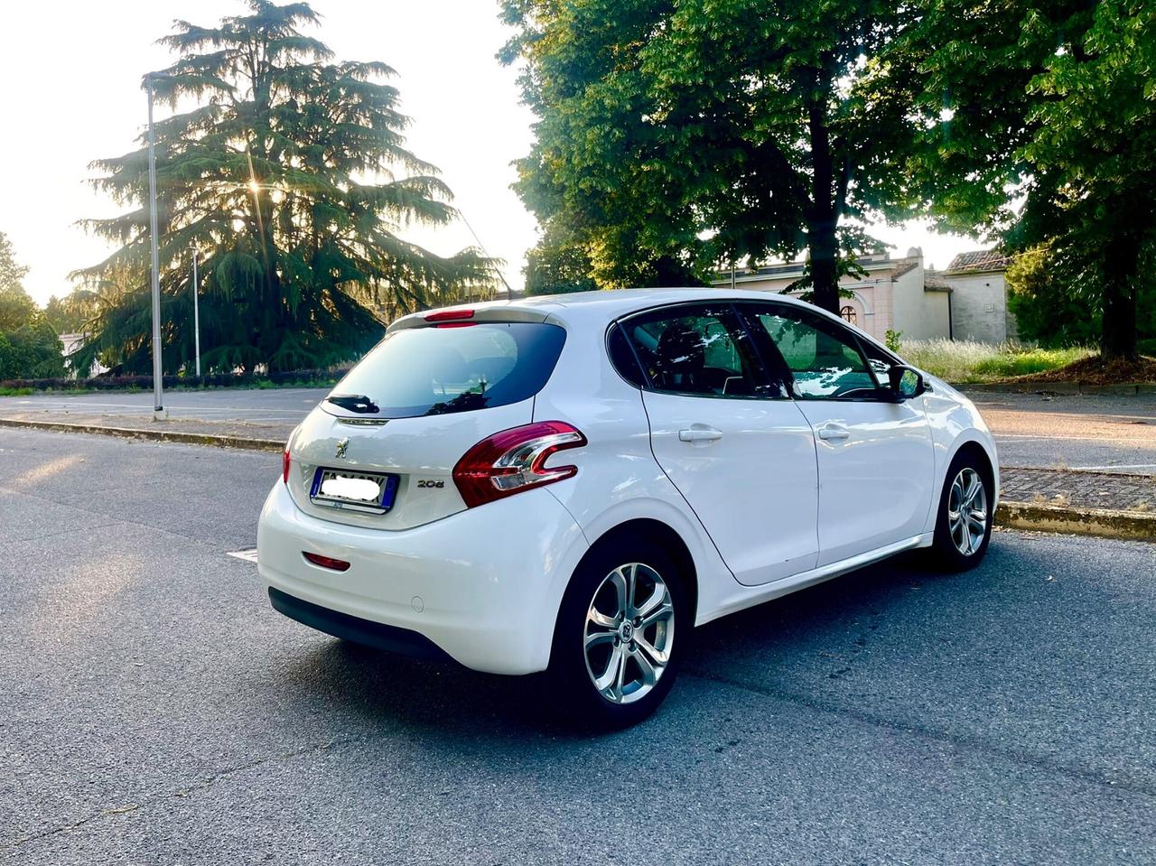 Peugeot 208 1.2 benzina