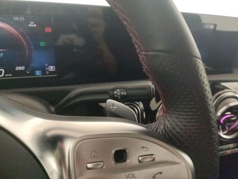Mercedes-Benz Classe A A 200 d Premium Night edition auto