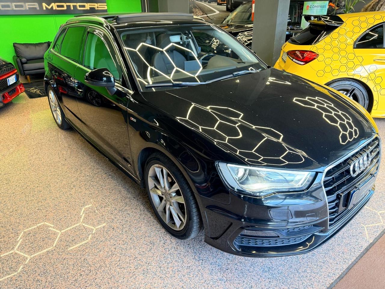 Audi A3 SPB CON TETTO 1.6 TDI S-Line