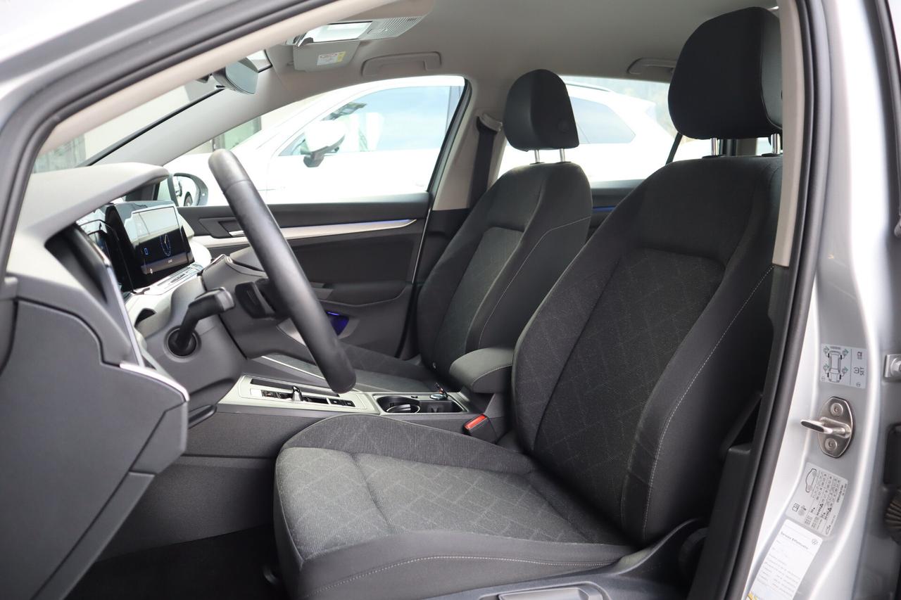Volkswagen Golf Variant 2.0 TDI 150 CV Life NAVI LED ACC
