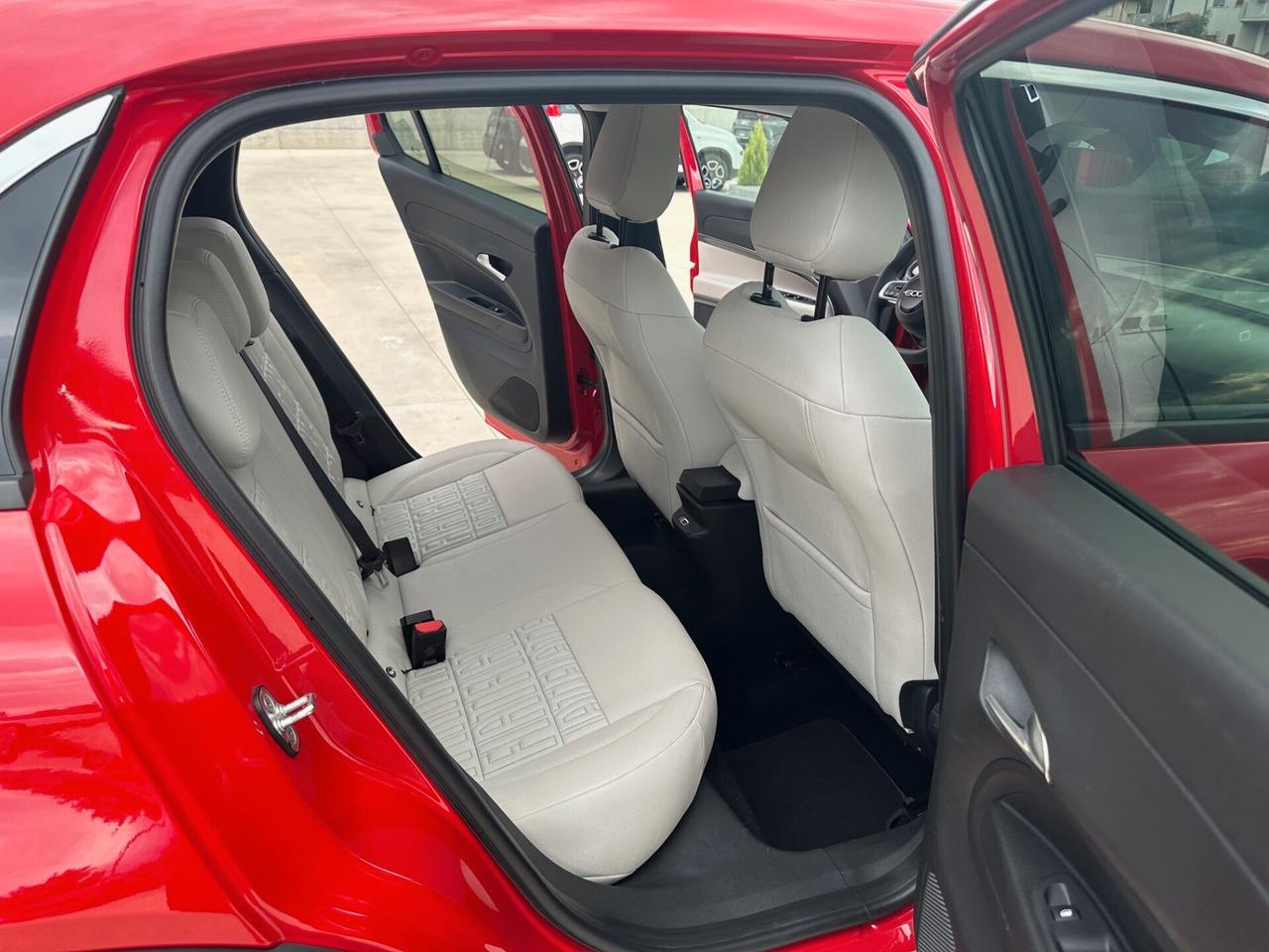 Fiat 600 Hybrid 100 CV DCT MHEV La Prima