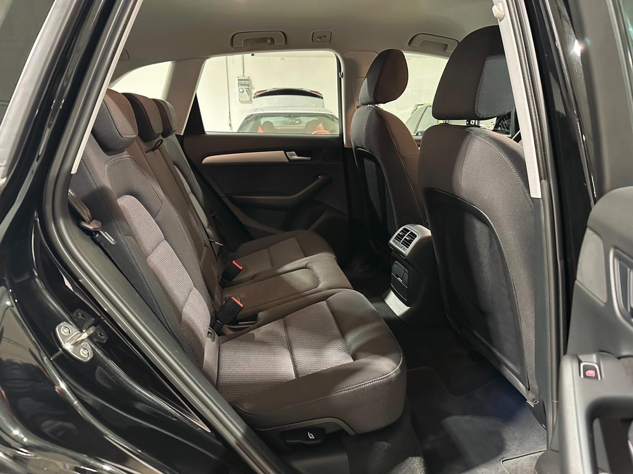 Audi Q5 2.0 TDI diesel quattro S tronic - S line E6