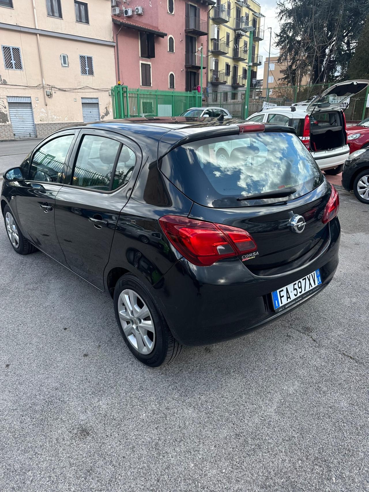 Opel Corsa 1.4 90CV GPL Tech 5 porte b-Color