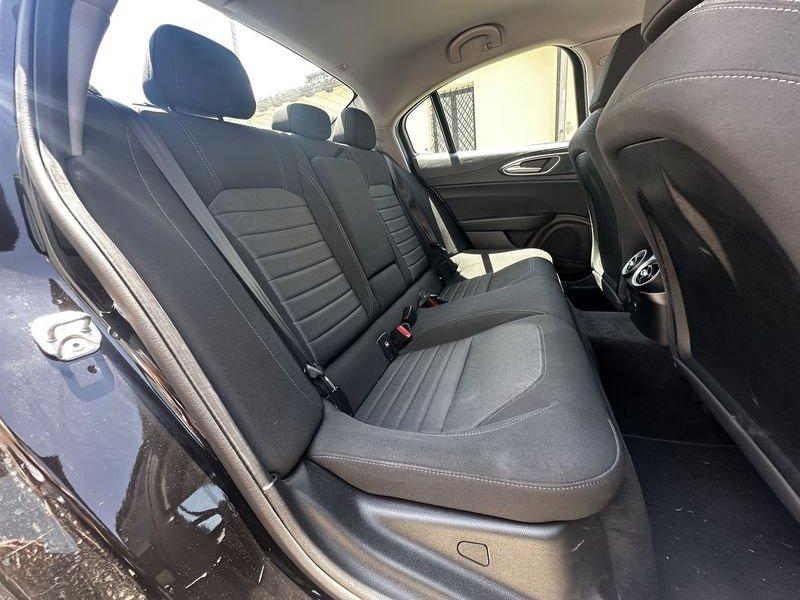 Alfa Romeo Giulia 2.2 Turbo AT8 160CV Business