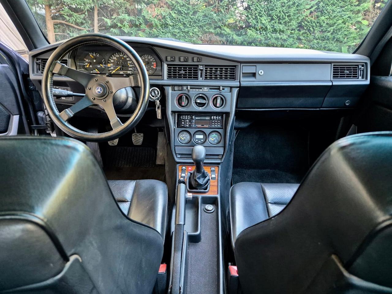 Mercedes-benz 190 2.3 E-16