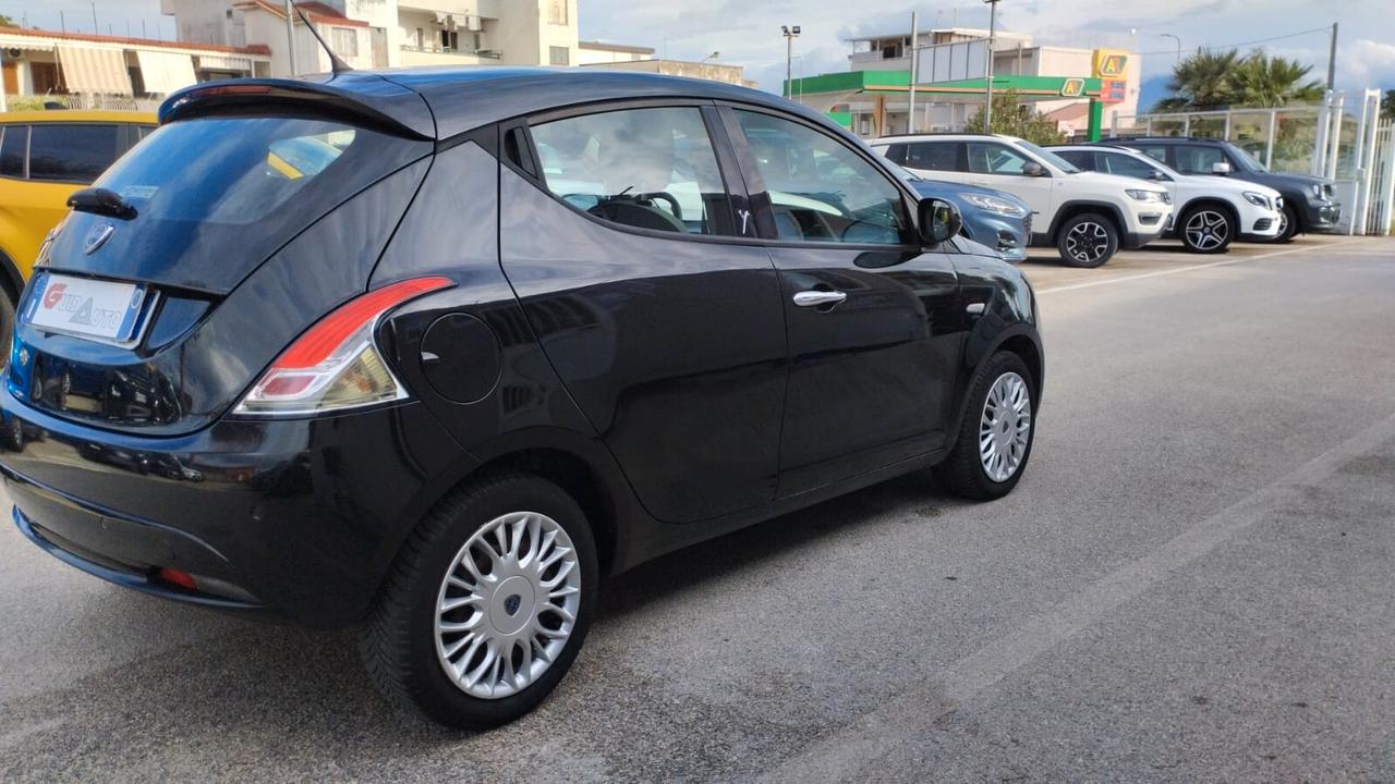 Lancia Ypsilon 1.3 MJT 16V 95 CV 5 porte S&S Platinum