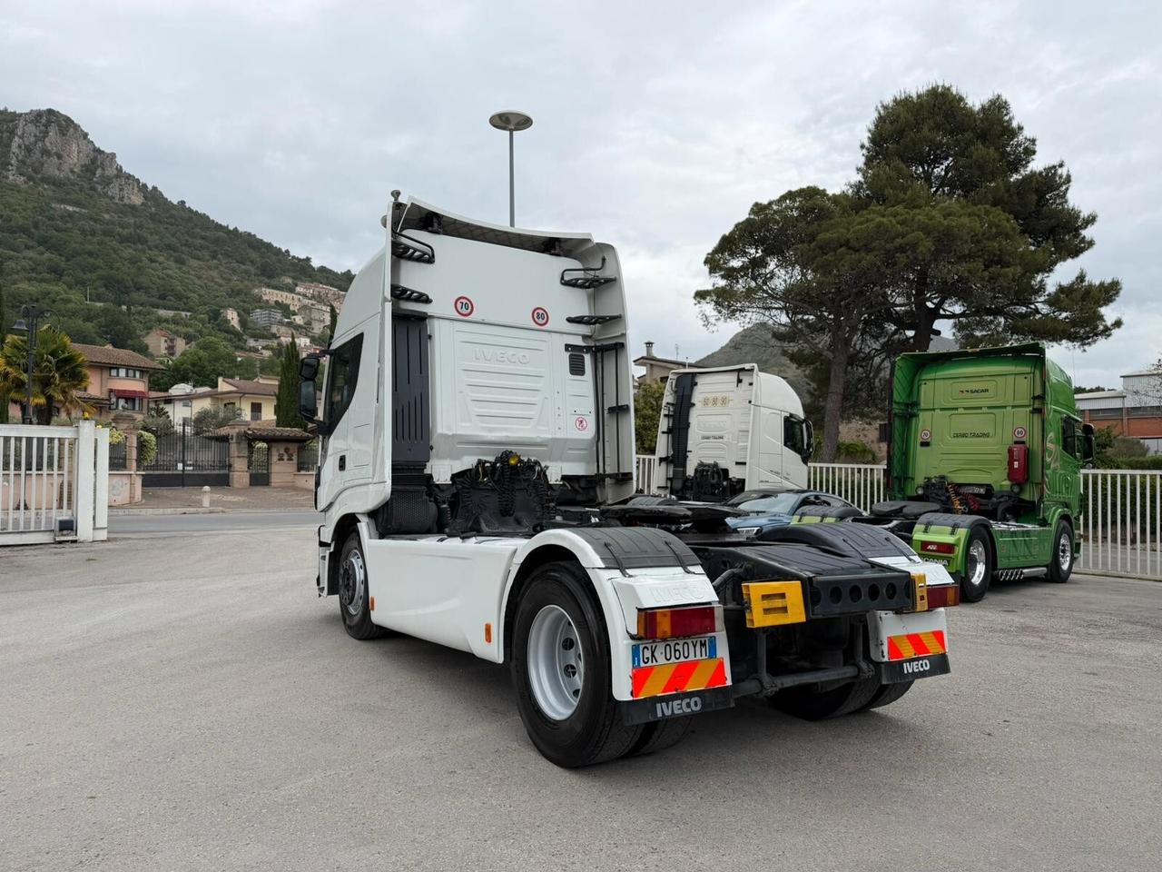 IVECO HI WAY 500