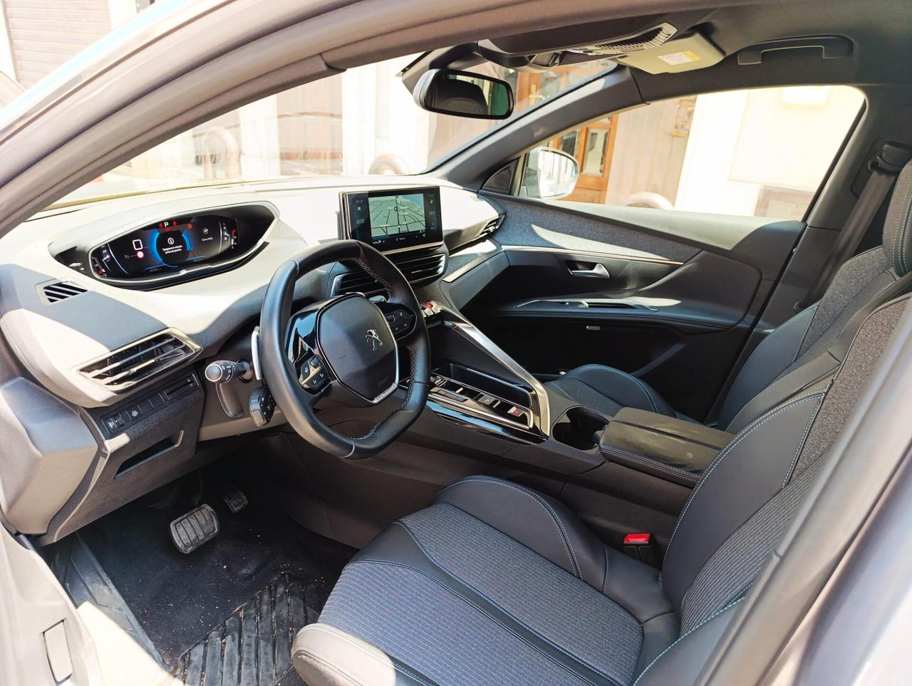 Peugeot 3008 BlueHDi 130 S&S EAT8 Allure
