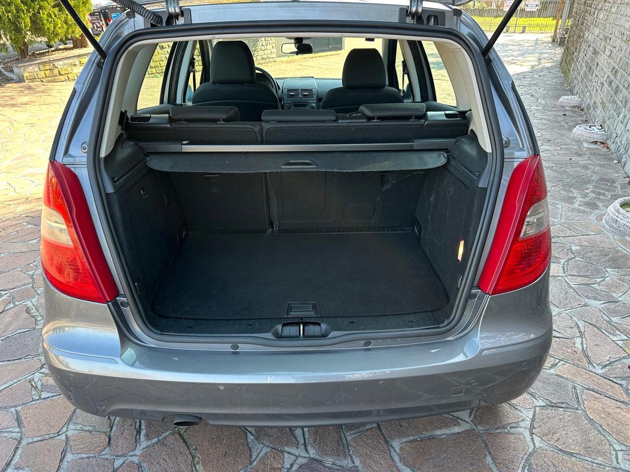 Mercedes-benz A 160 BlueEFFICIENCY Coupé Elegance