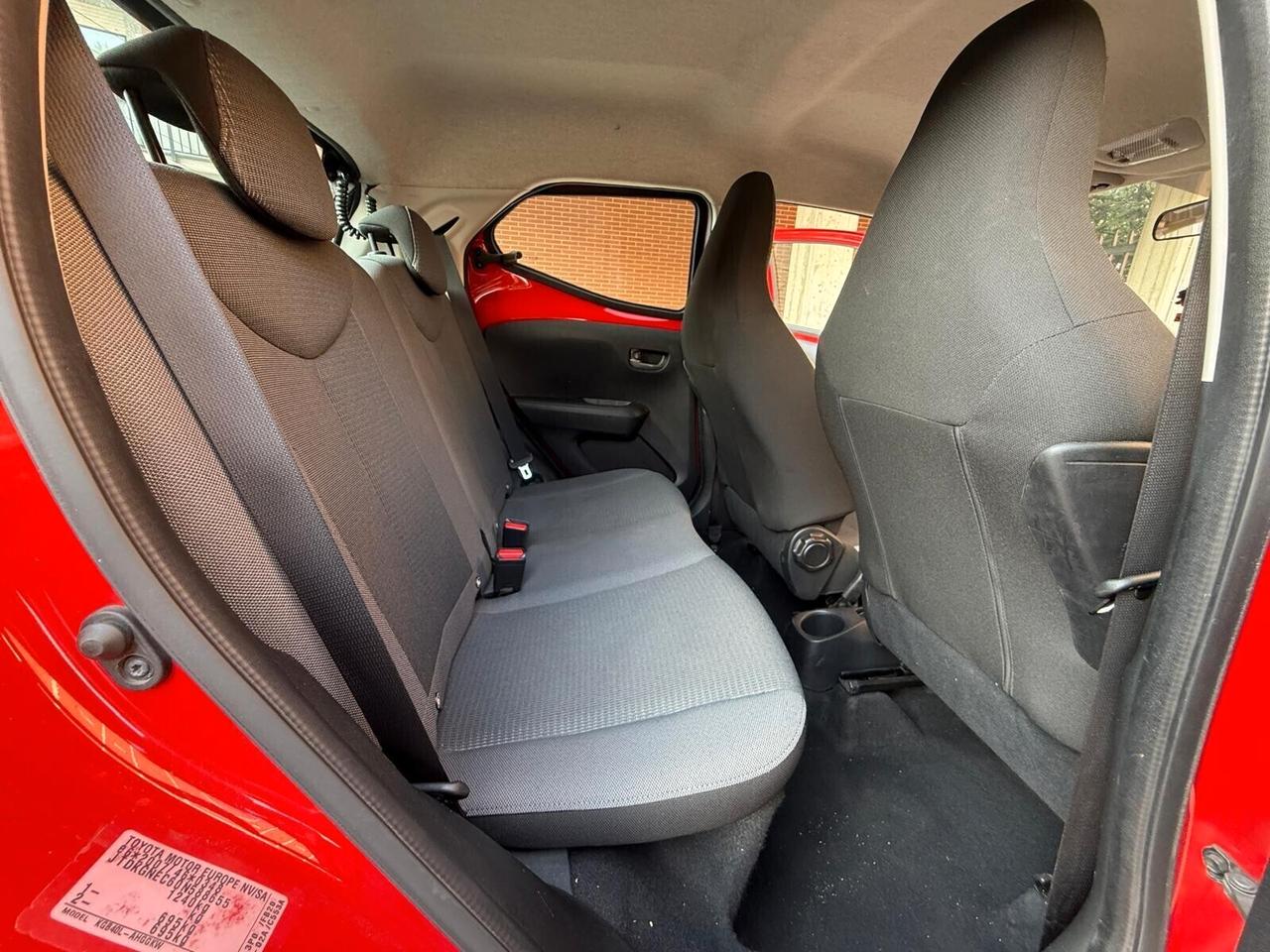 Toyota Aygo Connect 1.0 VVT-i 72 CV 5 porte x-cool MMT