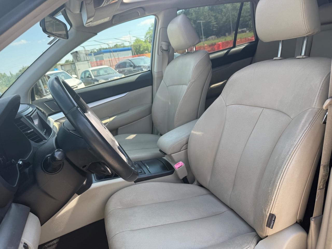 Subaru OUTBACK 2.0D Trend Leather