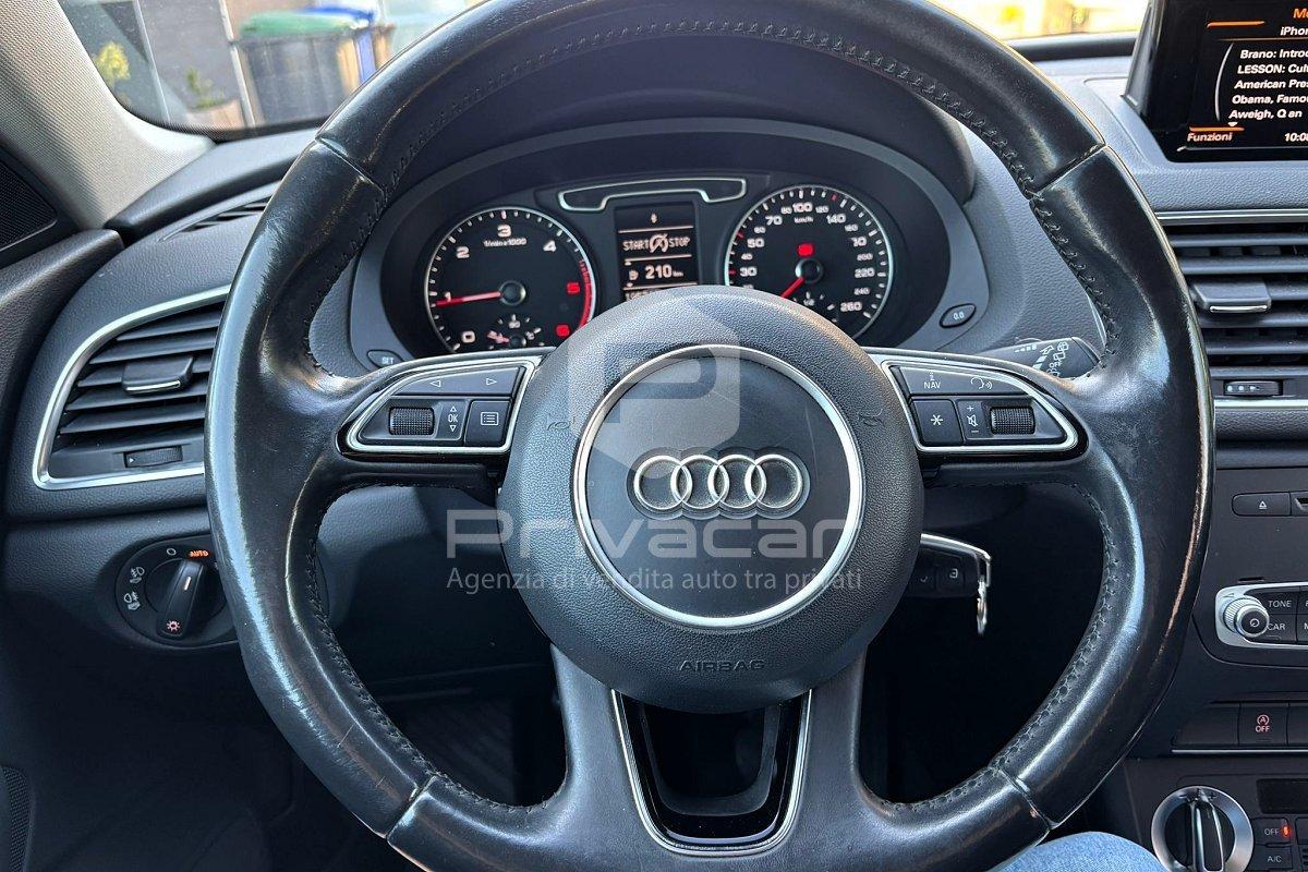 AUDI Q3 2.0 TDI quattro Business