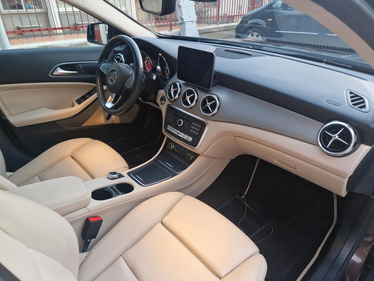 Mercedes-benz GLA 200 GLA 200 d Automatic Premium