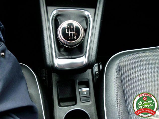 RENAULT Captur Blue dCi 95 CV Intens