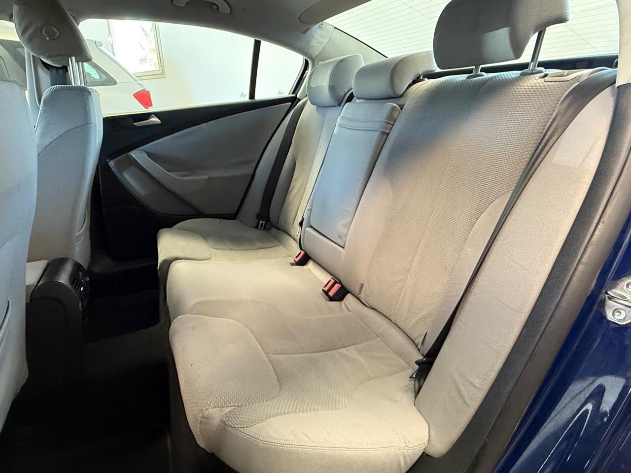 Volkswagen Passat 2.0 TDI 110CV DPF Comfortline